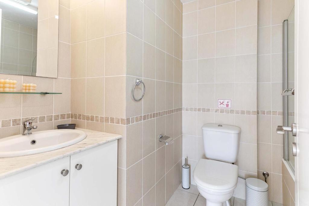 Penthouse Carina Apartment Paphos ภายนอก รูปภาพ