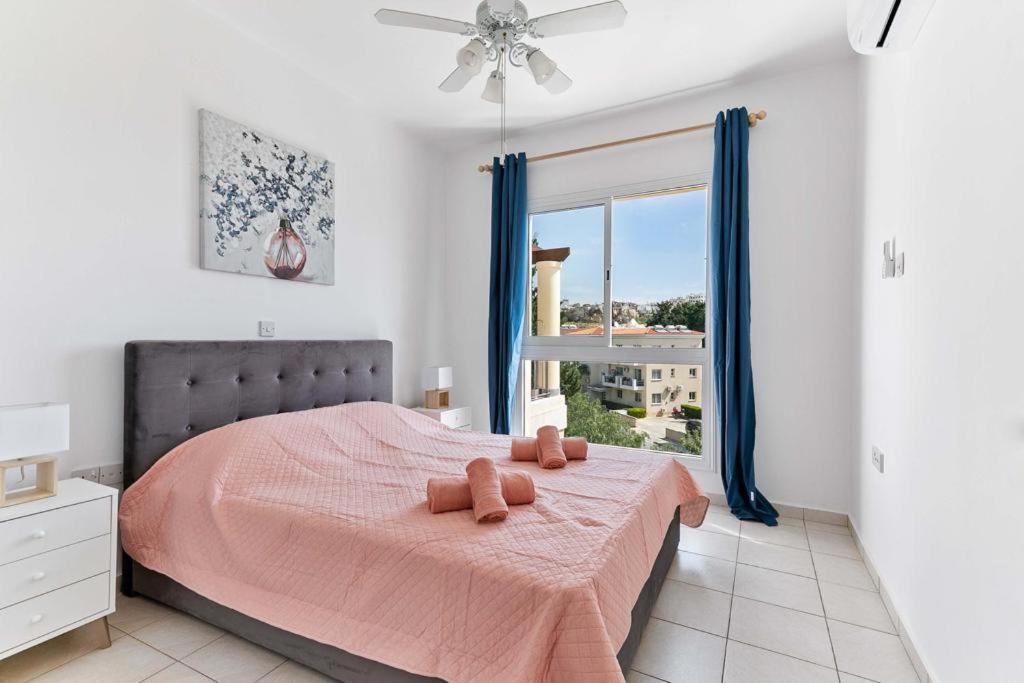 Penthouse Carina Apartment Paphos ภายนอก รูปภาพ