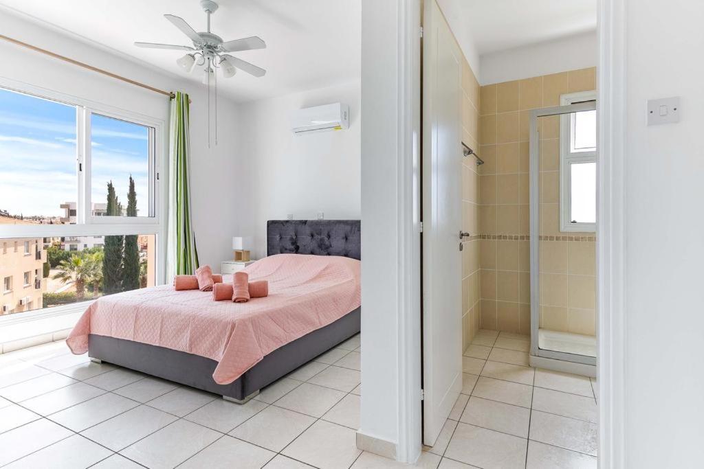 Penthouse Carina Apartment Paphos ภายนอก รูปภาพ